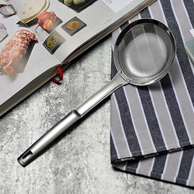 SleekSkim™ Stainless Steel Mesh Strainer – Oil & Residue Filter Colander for Soup, Frying, and Kitchen Prep